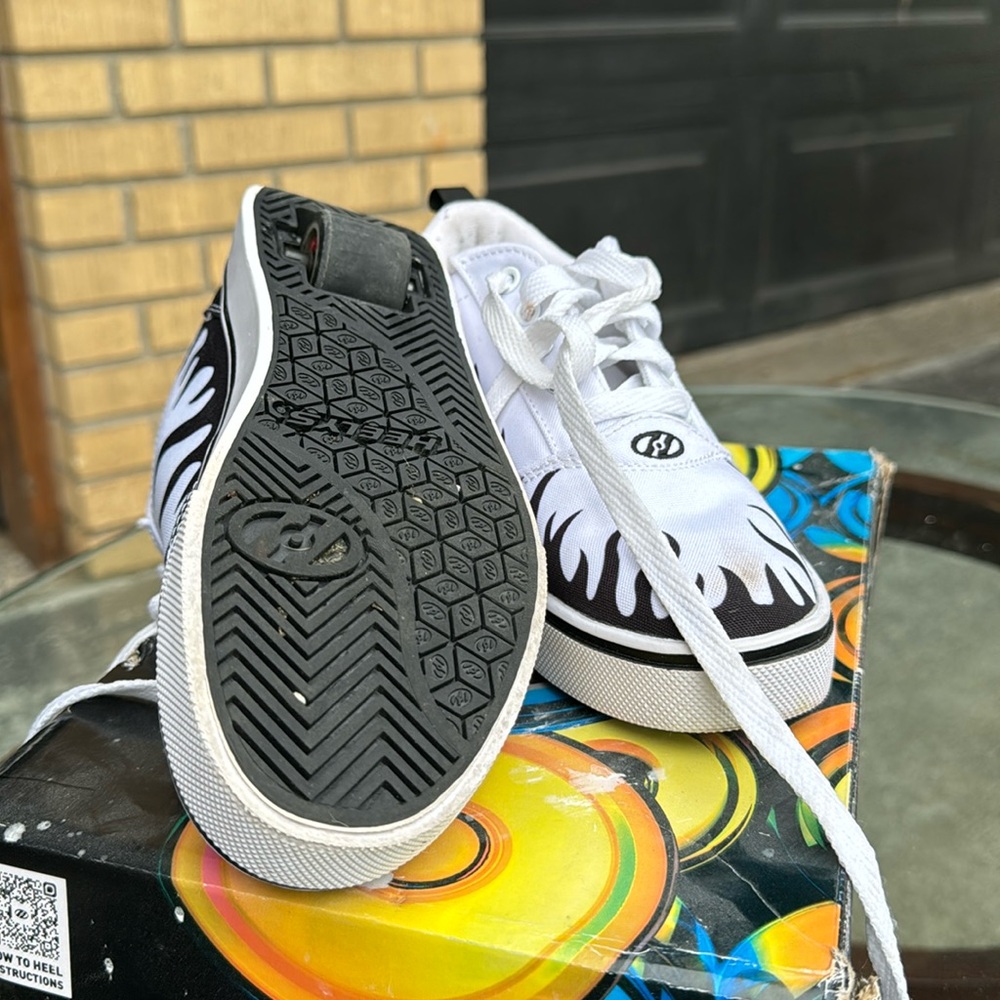 Youth Size 3 Flame Heelys